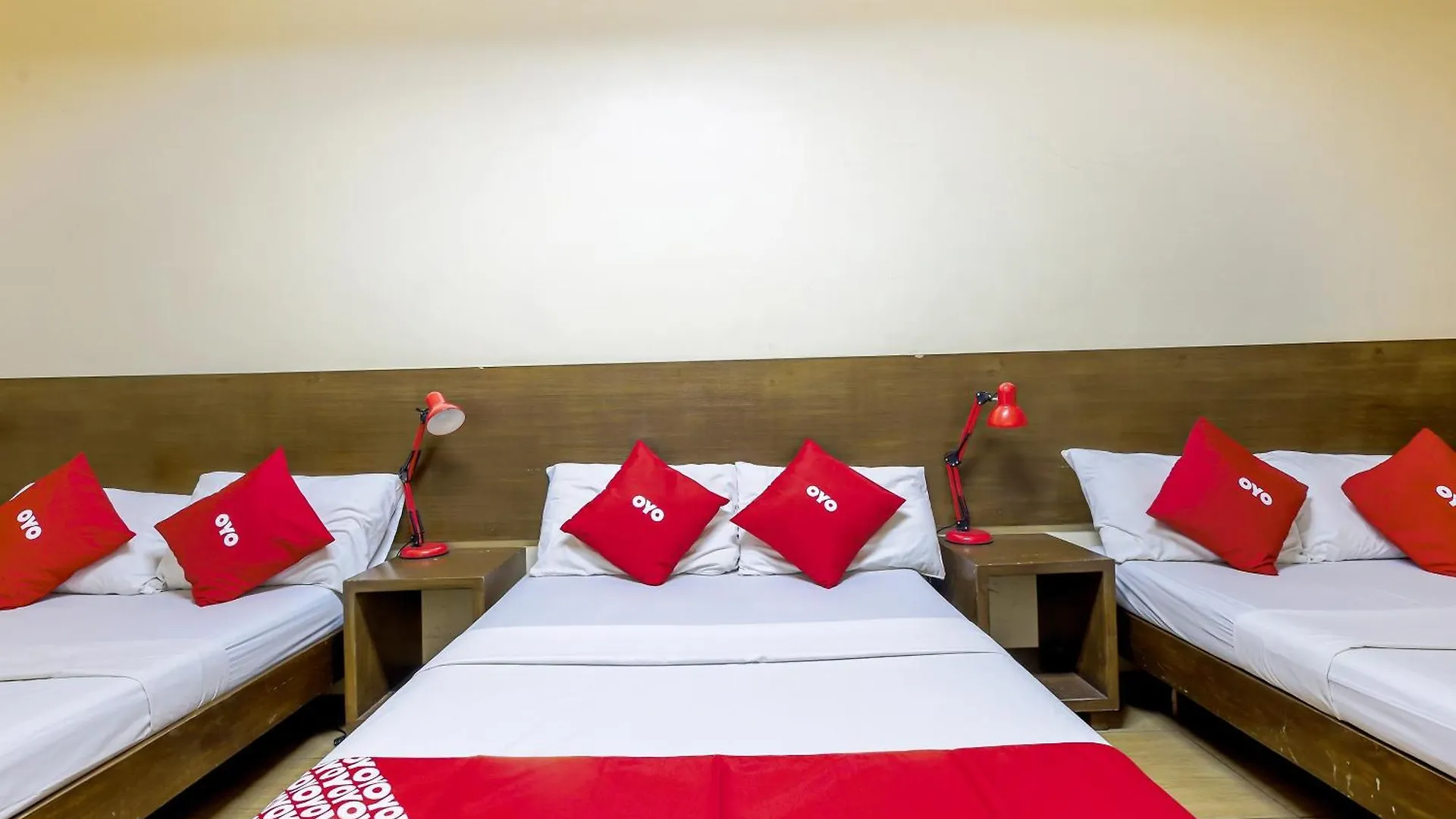 Metro Deluxe Residences Pasay