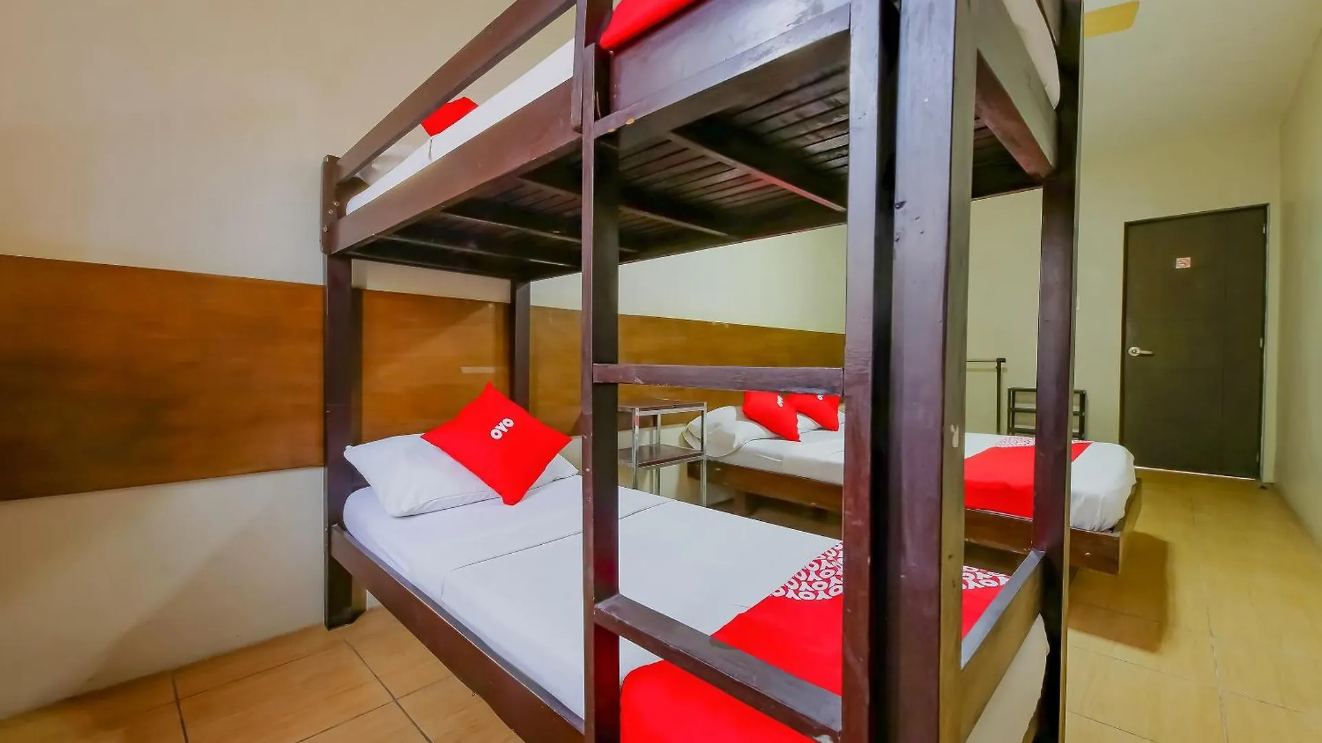 Metro Deluxe Residences Pasay Philippines