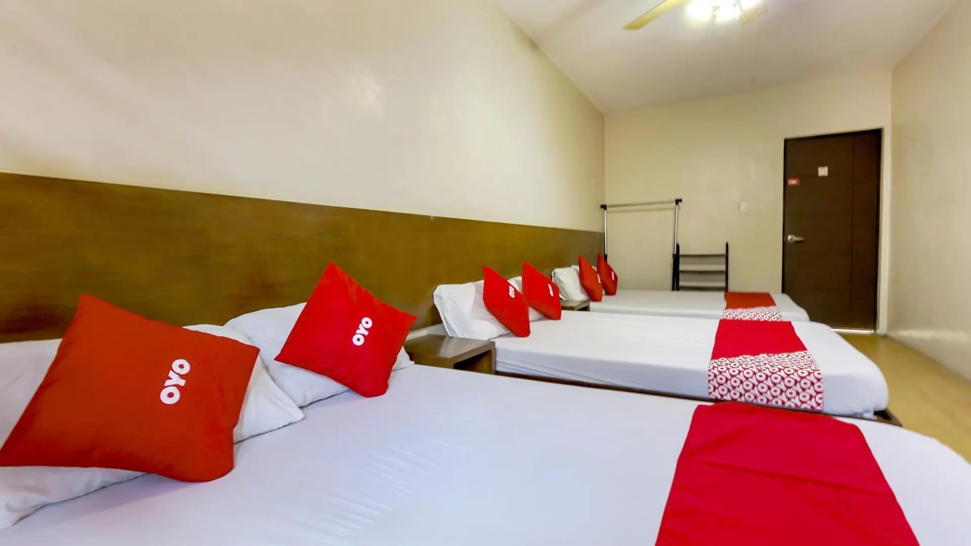 Hotel Metro Deluxe Residences Pasay